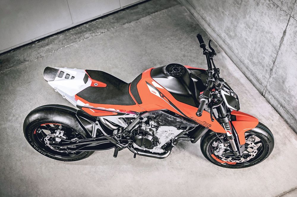 KTM 790 Duke Upper View KTM 790 Duke Upper View