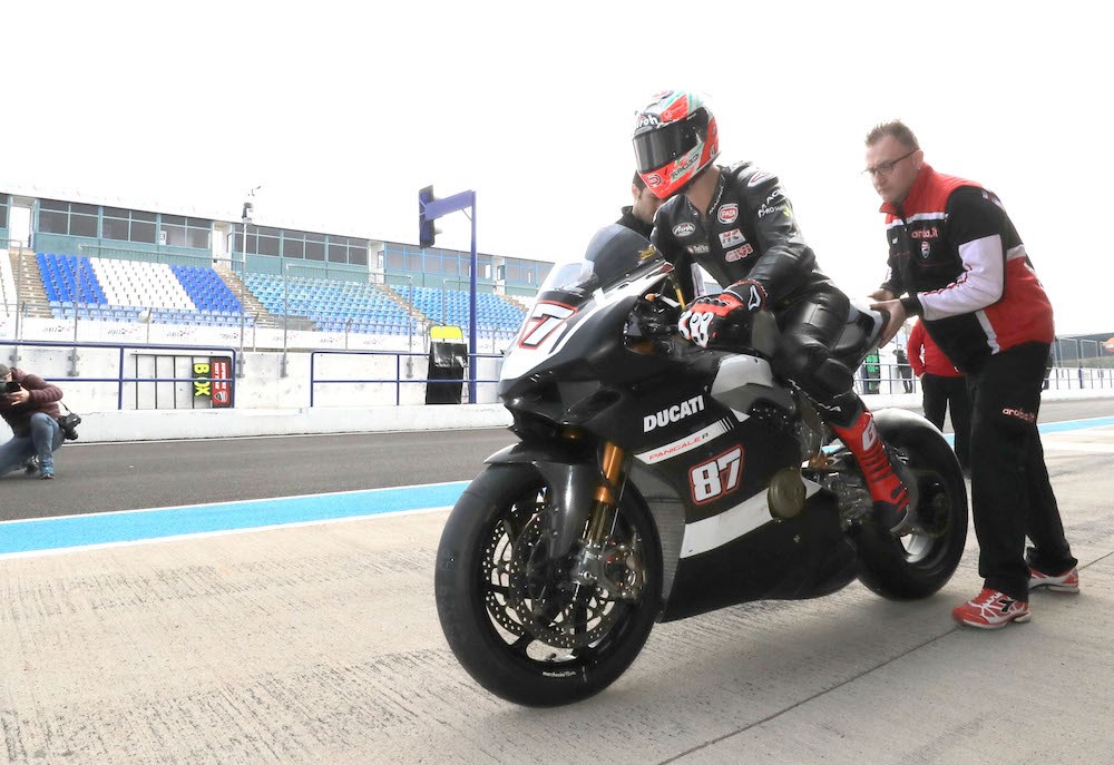 WorldSBK Ducati Panigale V4 1000 Lorenzo Zanetti Box WorldSBK Ducati Panigale V4 1000 Lorenzo Zanetti Box