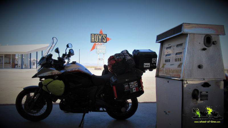 Οδηγώντας στον θρυλικό Route 66 Οδηγώντας στον θρυλικό Route 66